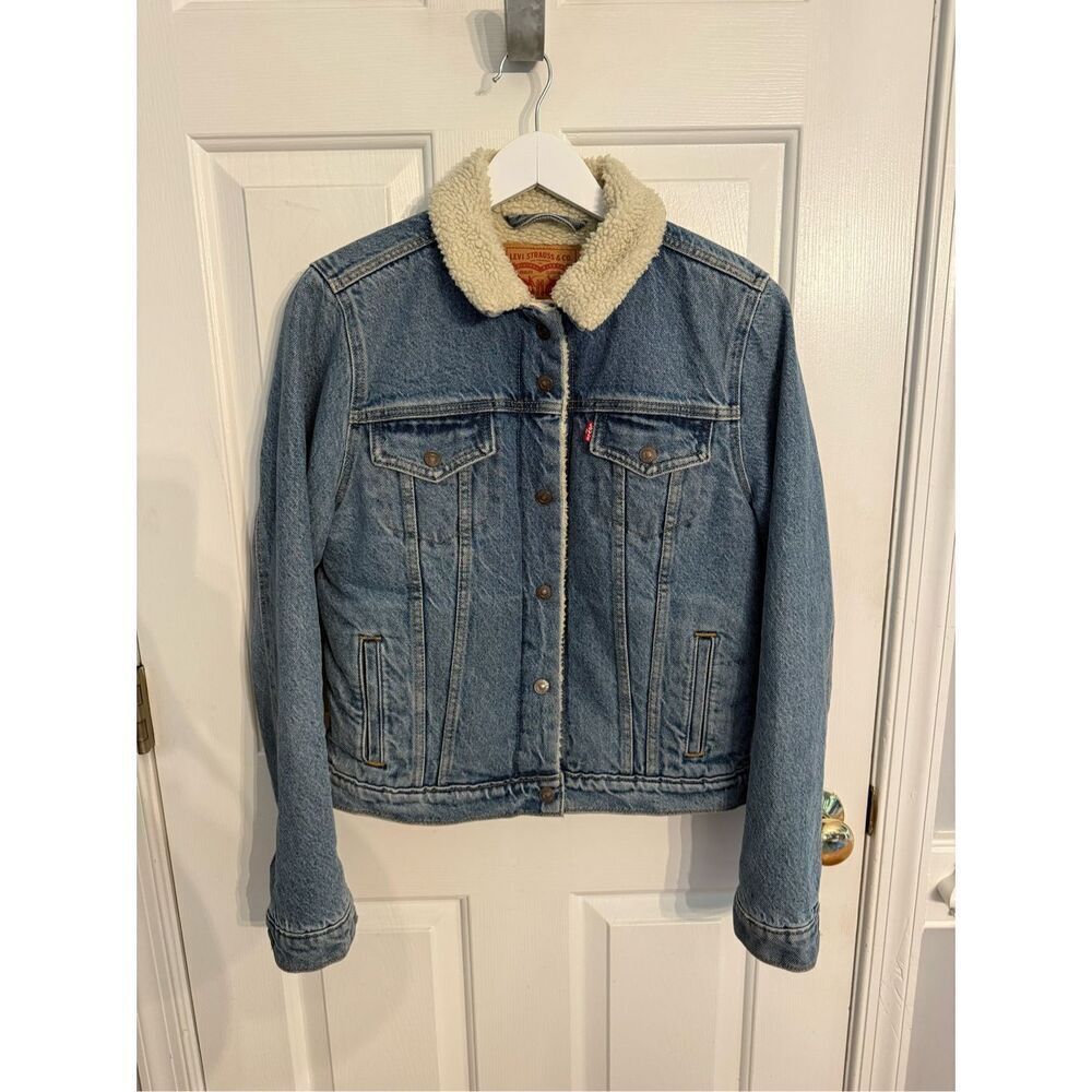 Levi’s Fleece Lined Denim Trucker Jacket sz M EUC